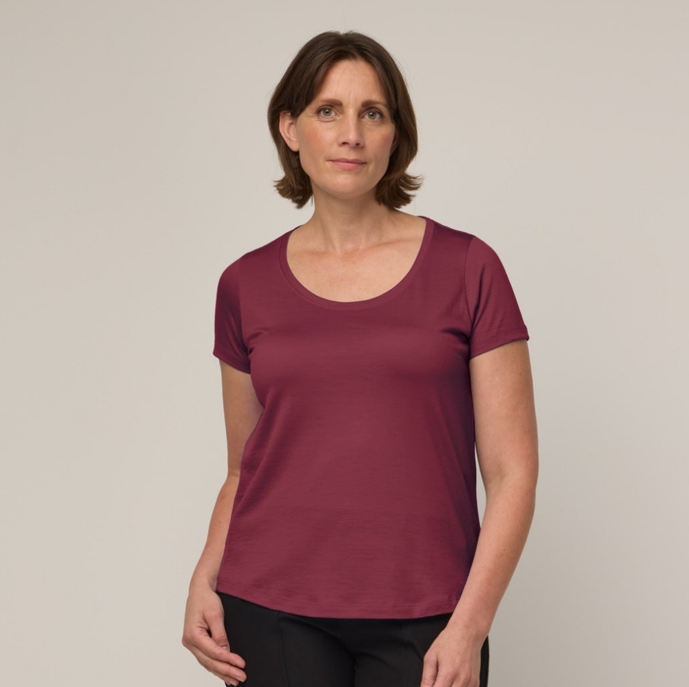 Women's Burgundy Top